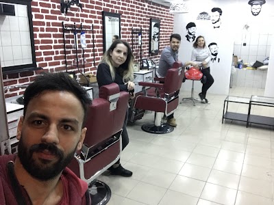 Bıyıklı Berber — kare 4
