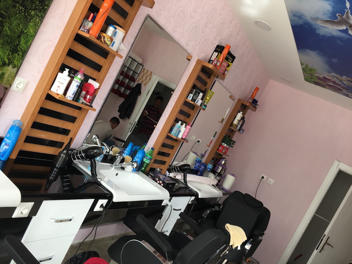 Berber ilyas’s — salondan bir kare