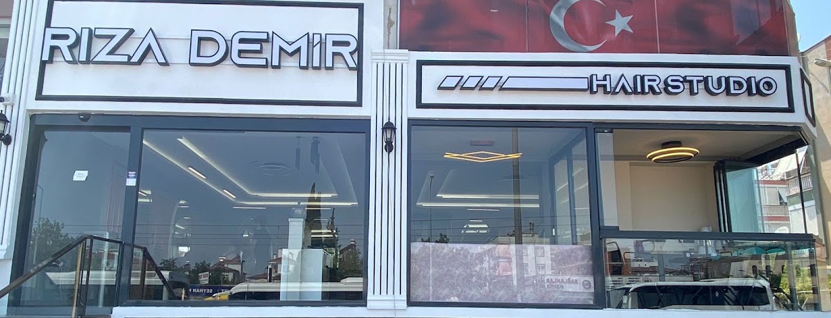 Rıza Demir Kepez — salondan bir kare