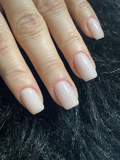 Luna nail art studio — kare 4