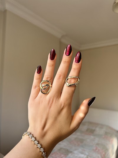 Fuego Nail Art Studio — kare 5