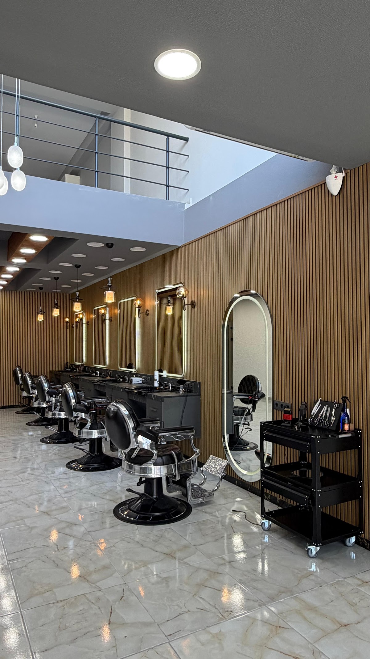 EMBİ Barber Studio — salondan bir kare