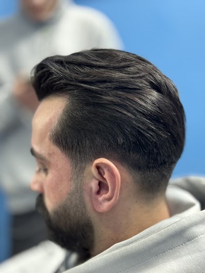 BY BARBER SHOP — kare 2