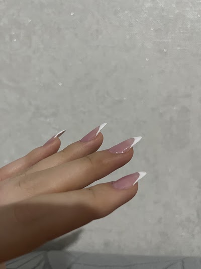 Tubi Nail Beauty Center — kare 5