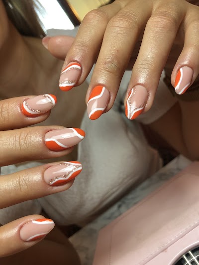 NK nail & hair studio — kare 3