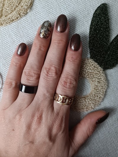 The wind nail studio — kare 5