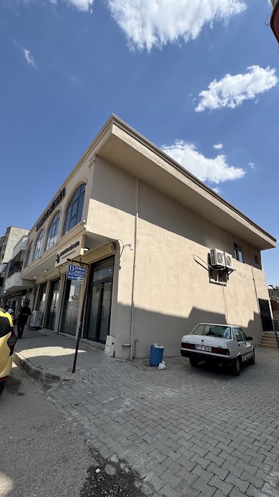 Sabriye Büngin Hair & Makeup Studio 2. Şube — kare 2