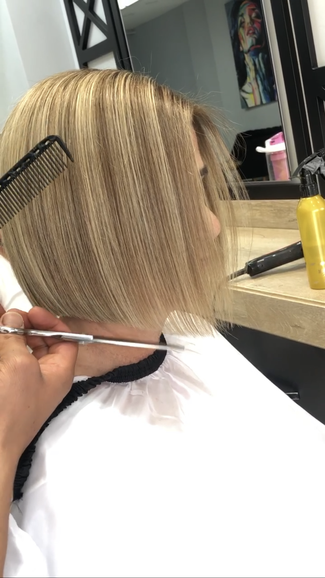 Black coiffeur — salondan bir kare