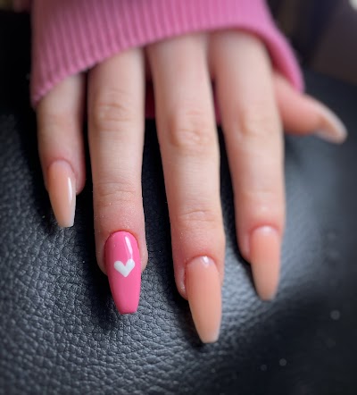 Gizem Nail Art Studio — kare 4
