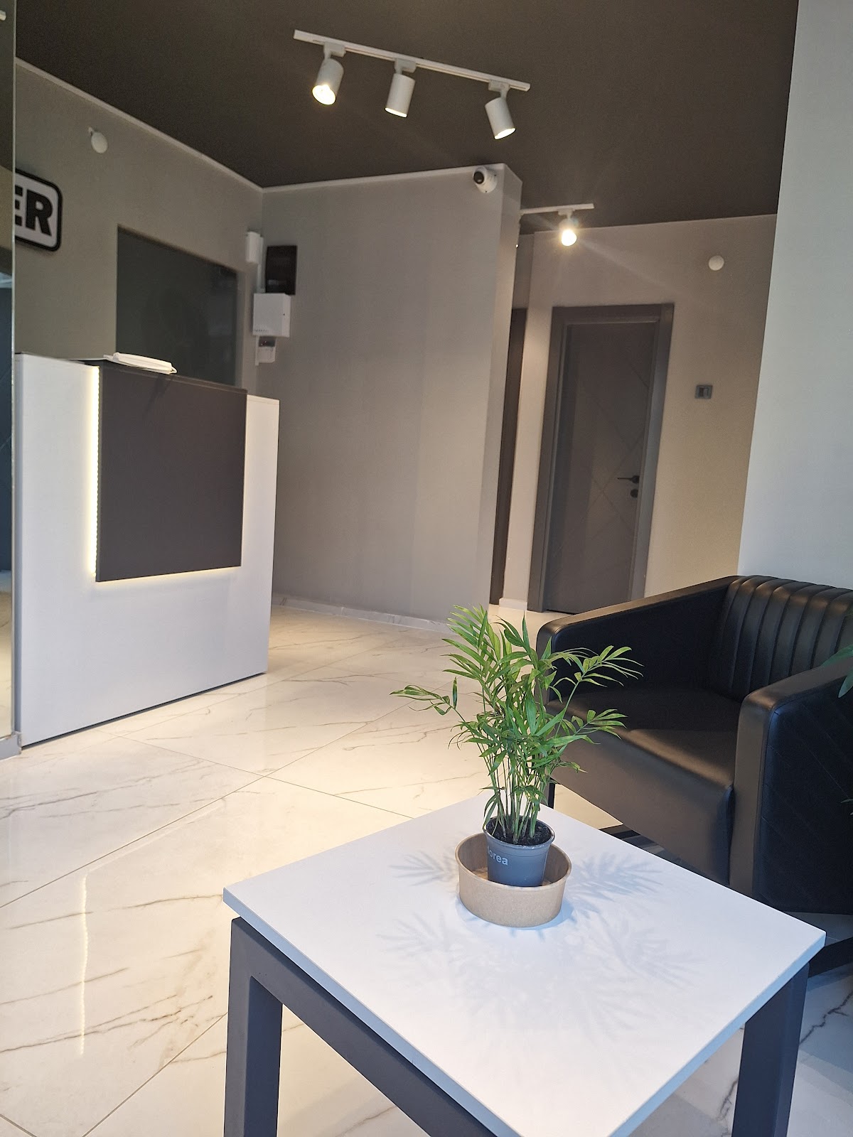 RİVER BEAUTY MANİSA — salondan bir kare