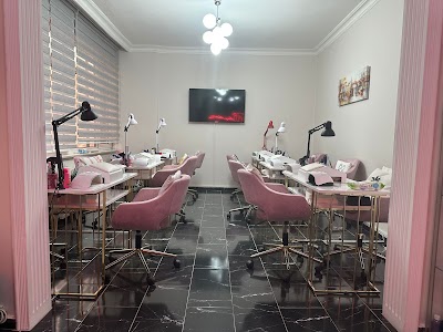 Miray Nail Bar — kare 3