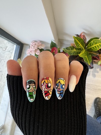 Elif Esmeray nail studio — kare 5