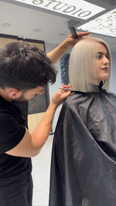 Black coiffeur — kare 5