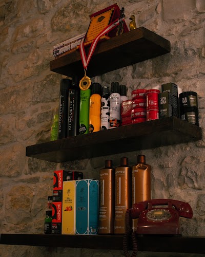 Safak Bilgin Hair Artist Erkek Kuaförü Urla İzmir — kare 5