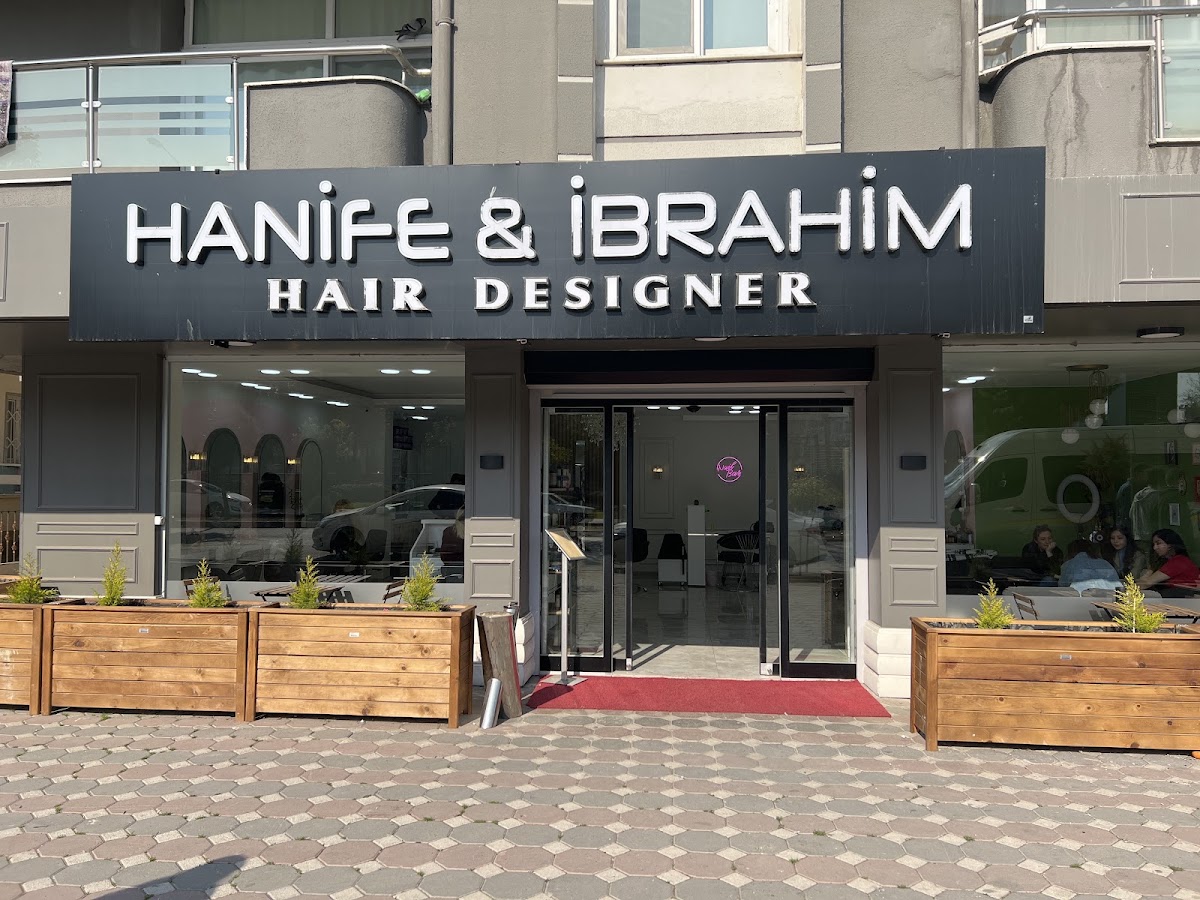 Hanife İbrahim Bayan kuaförü — salondan bir kare