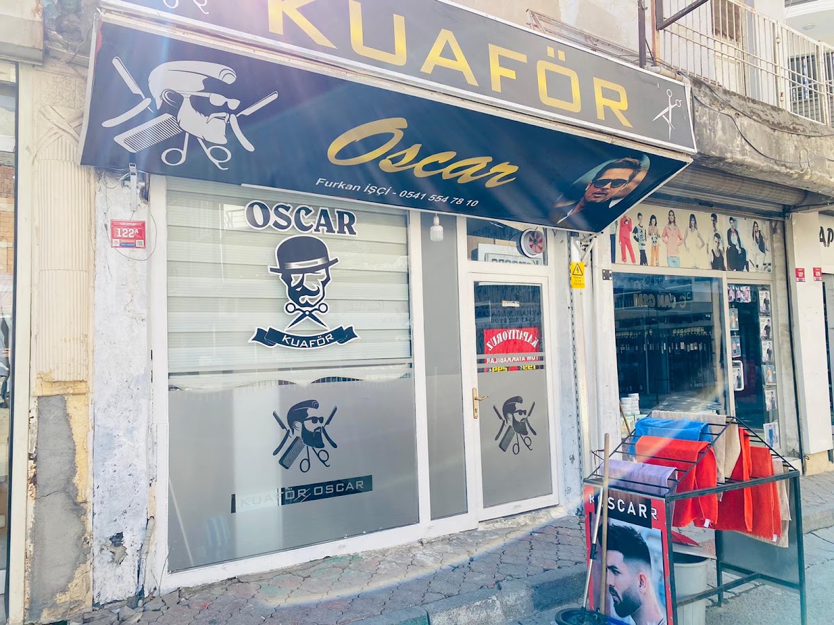 CİZRE OSCAR ERKEK KUAFÖRÜ — salondan bir kare