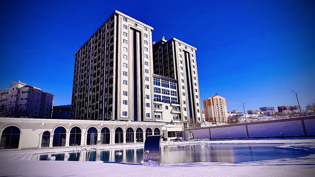 Şehr-i Nuh Otel — salondan bir kare