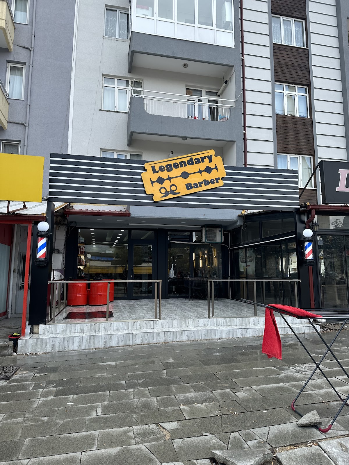 Legendary Barber — salondan bir kare