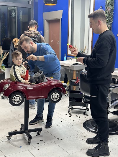 SAMET ERDEM BARBER — kare 5