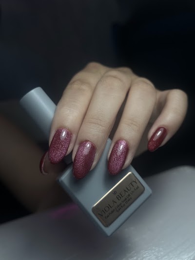 Velvet Nail Studio — kare 5