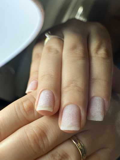 Ece Özer Beauty & Nail Studio — kare 2
