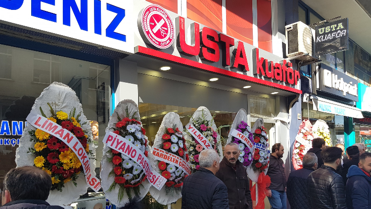Usta kuaför — salondan bir kare