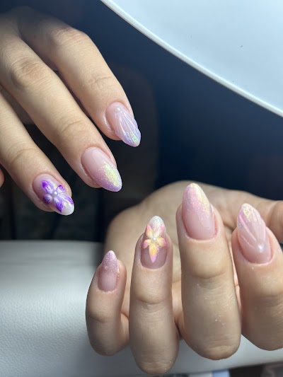La Liva Beauty Studio Academy — kare 2
