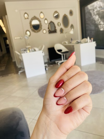 Twins Nail Art Studio — kare 5