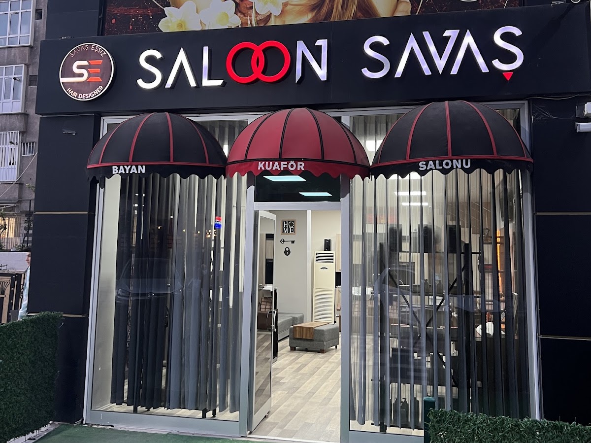 Saloon Savaş — salondan bir kare