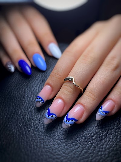 Gizem Nail Art Studio — kare 2