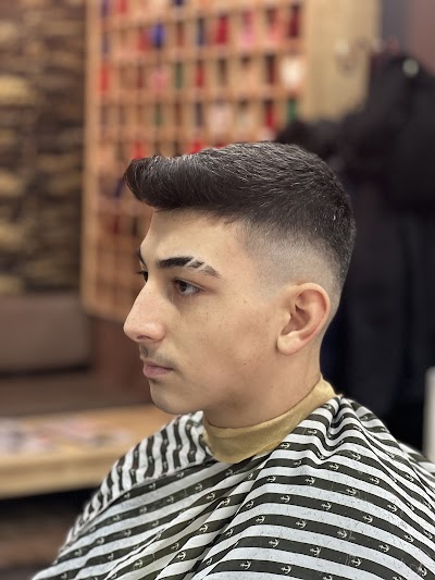 KUAFÖR ZEKİŞ — kare 3