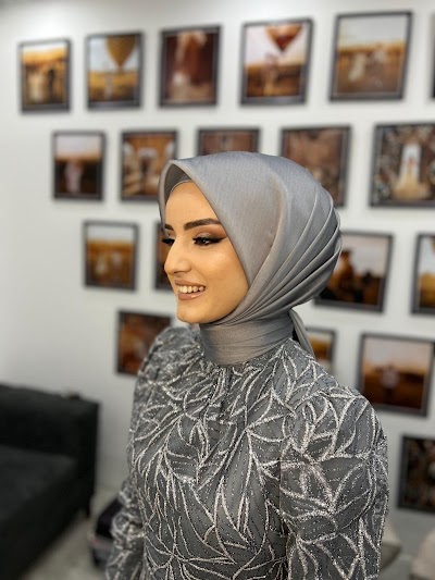 Leila Makeup — kare 3
