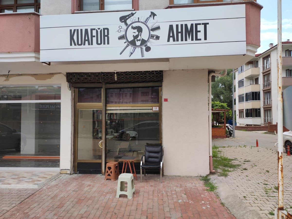 Kuaför Ahmet — salondan bir kare