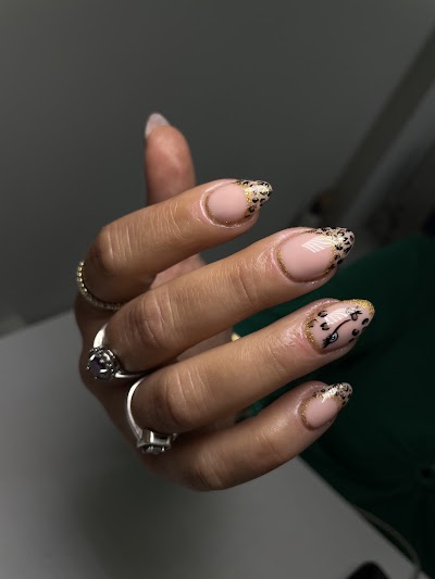 Zümra İnçlik Nail Studio — kare 2