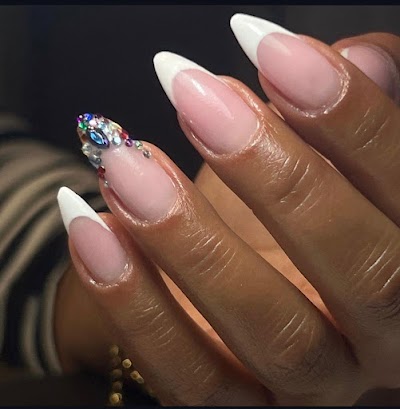 Mega Nail art Beauty — kare 2