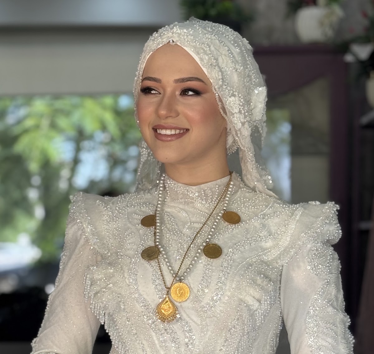 Saloon Gözde Ağaoğlu — salondan bir kare