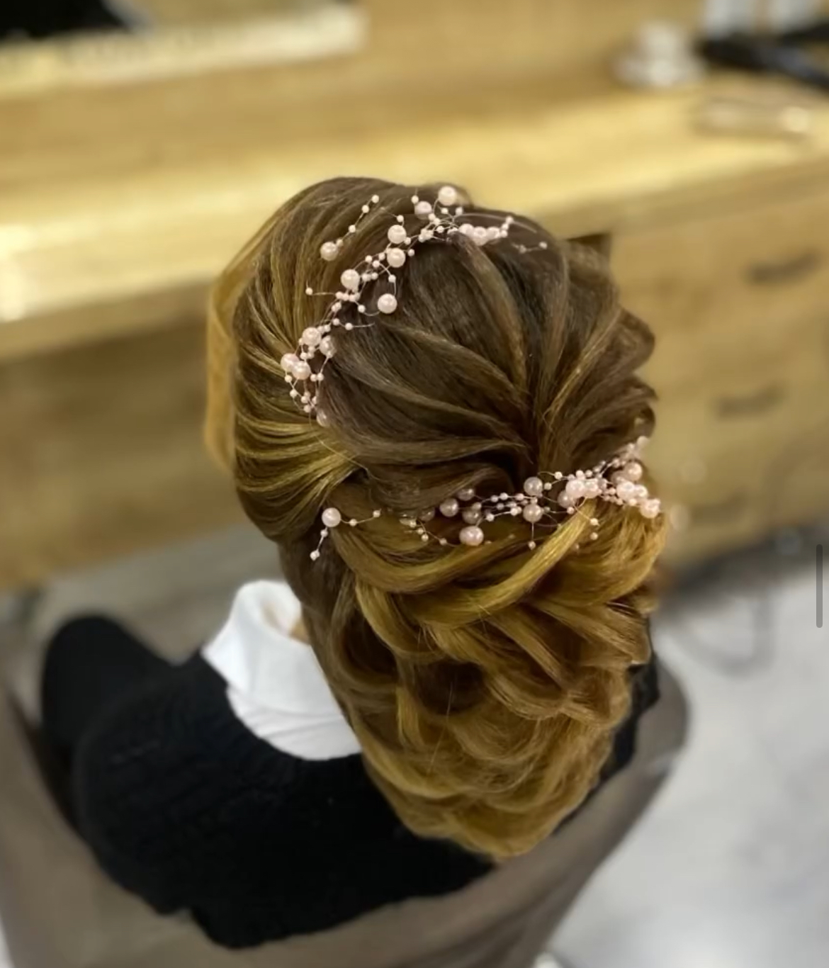Burçin Turhan — salondan bir kare
