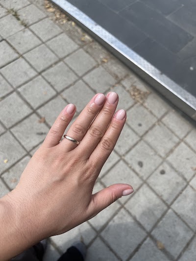 Siyah Nail Studio — kare 4