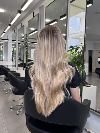 Saloon ilgi — kare 2