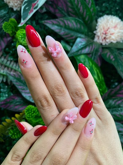 Glow Beauty Studio — kare 3