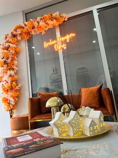 ÖzGü Beauty Studio — kare 2