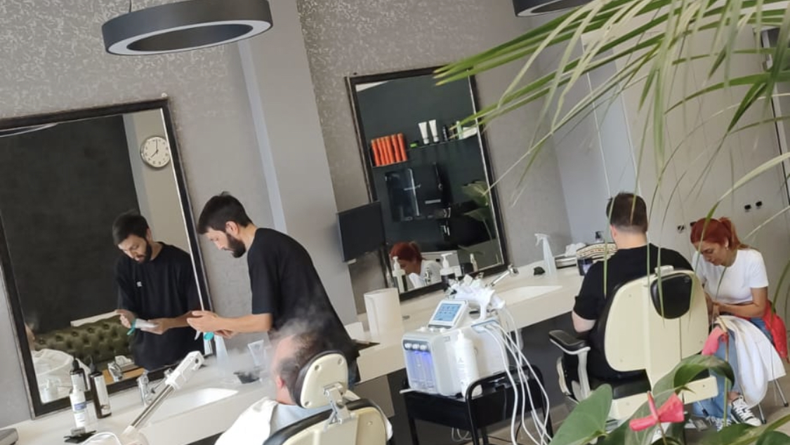 THE BARBER YNS — salondan bir kare