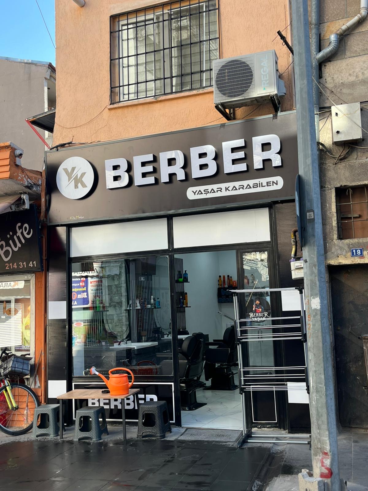 Berber YK — salondan bir kare