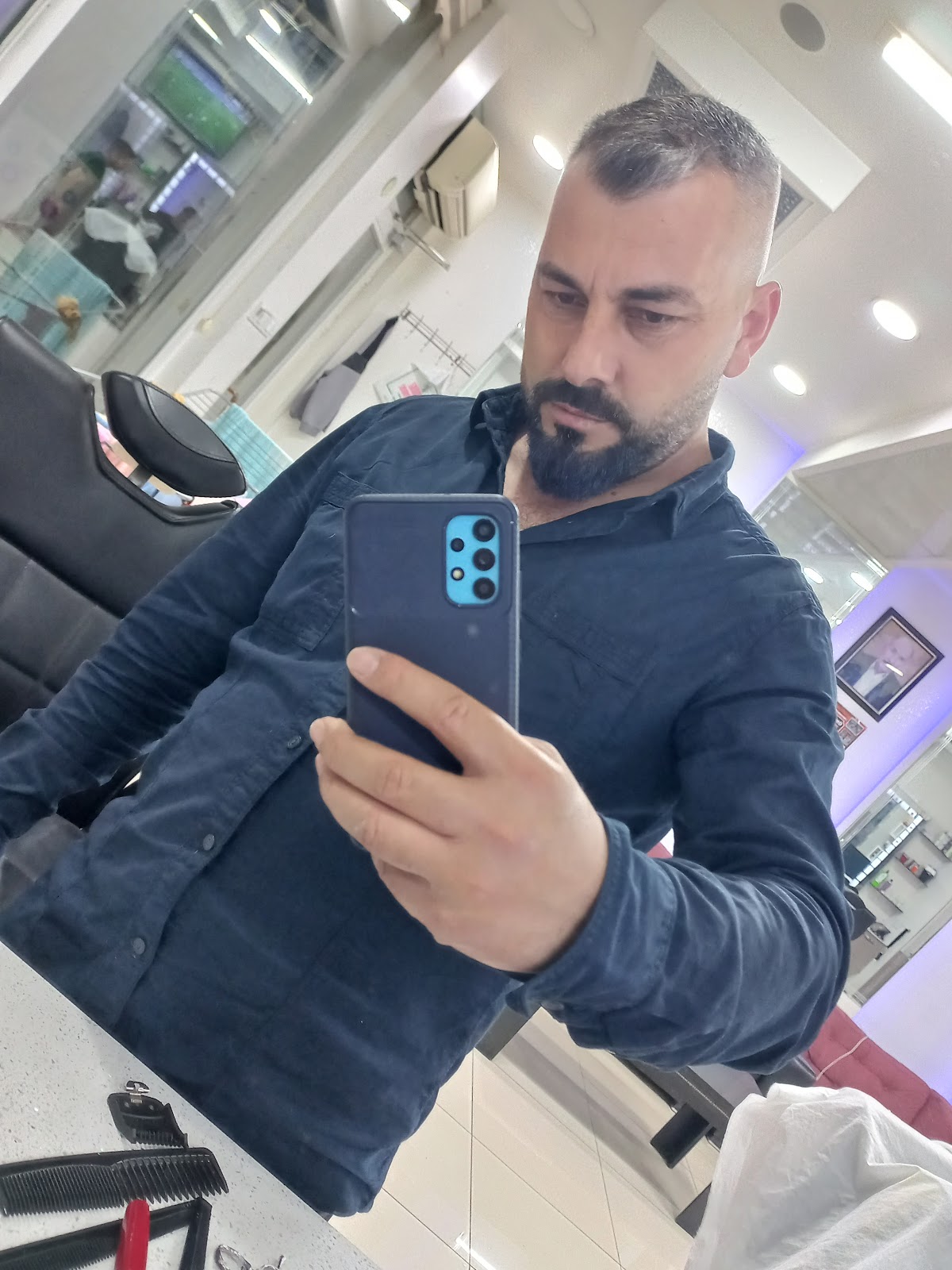 Kuaför Hakan — salondan bir kare