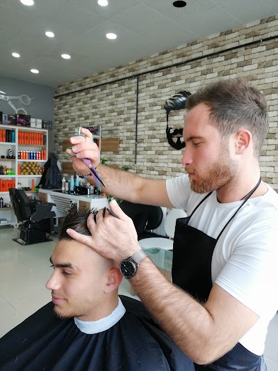 The Barber — kare 4