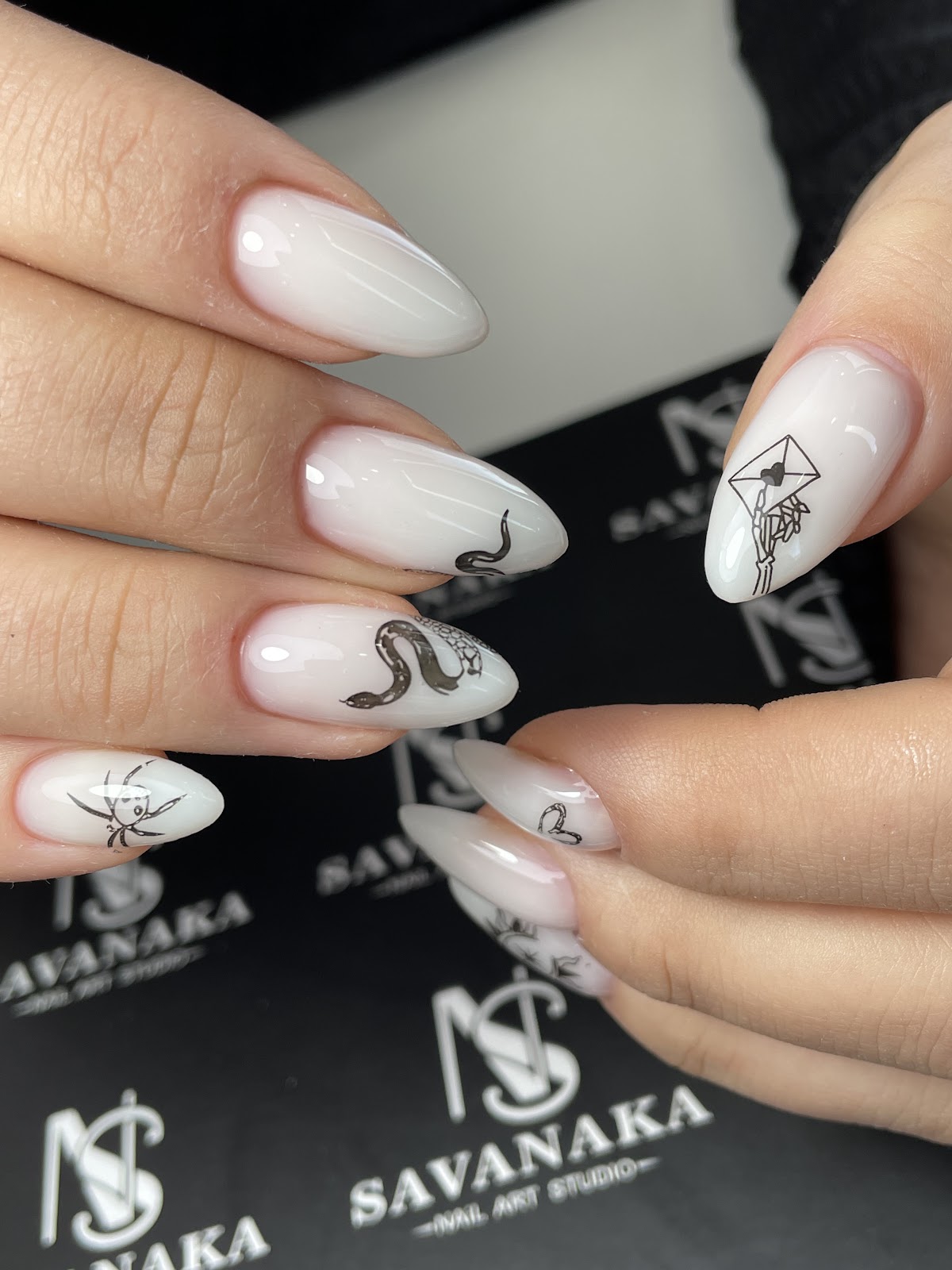 Savanaka Nail art Studıo — salondan bir kare