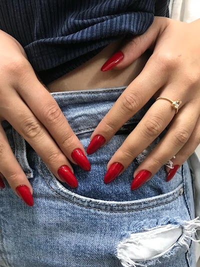 Lidya Beauty Studio — kare 3