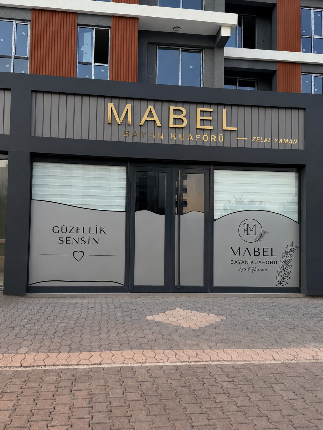 Mabel Bayan Kuaförü — salondan bir kare