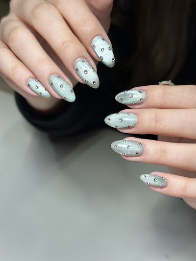 Nail Bar Elika — kare 4