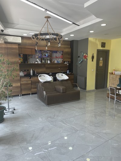 Salsa hair studio — kare 4